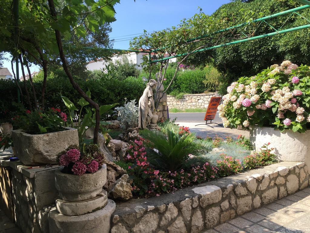 Apartmani Zorica Ραμπ Εξωτερικό φωτογραφία